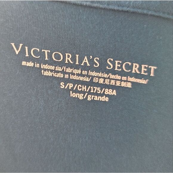 VICTORIA'S SECRET Button Down Sleep Top - Picture 9 of 10